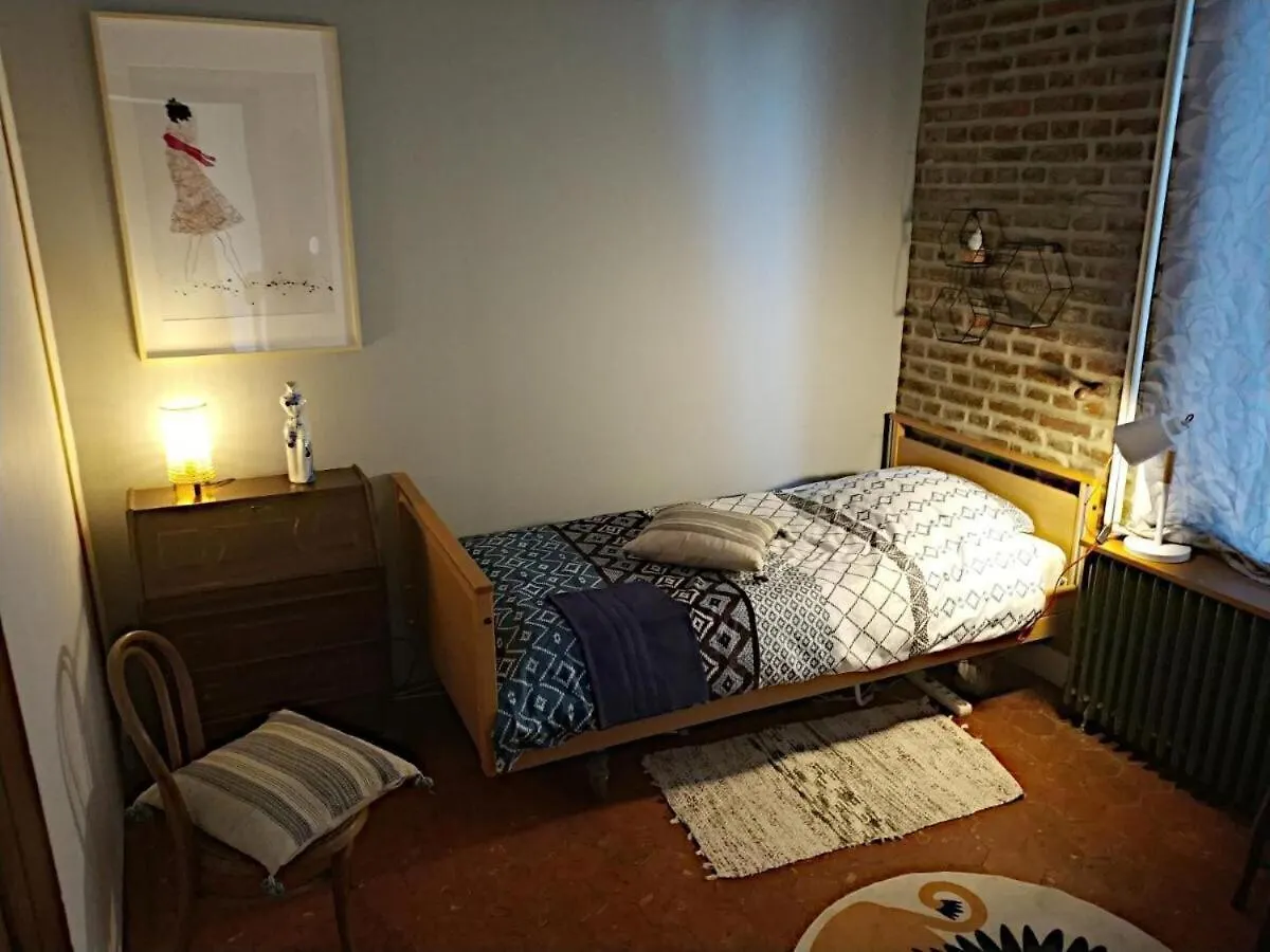 Chambre Calme Et Accueillante 13 Kmtrs Aeroport, Parking Gratuit, Navette Gare Ou Aeroport Saint-Germain-la-Poterie Ferienhaus
