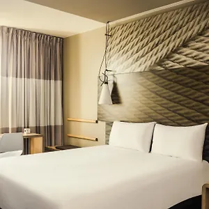 Отель Ibis Paris Coeur D'orly Airport, Орли